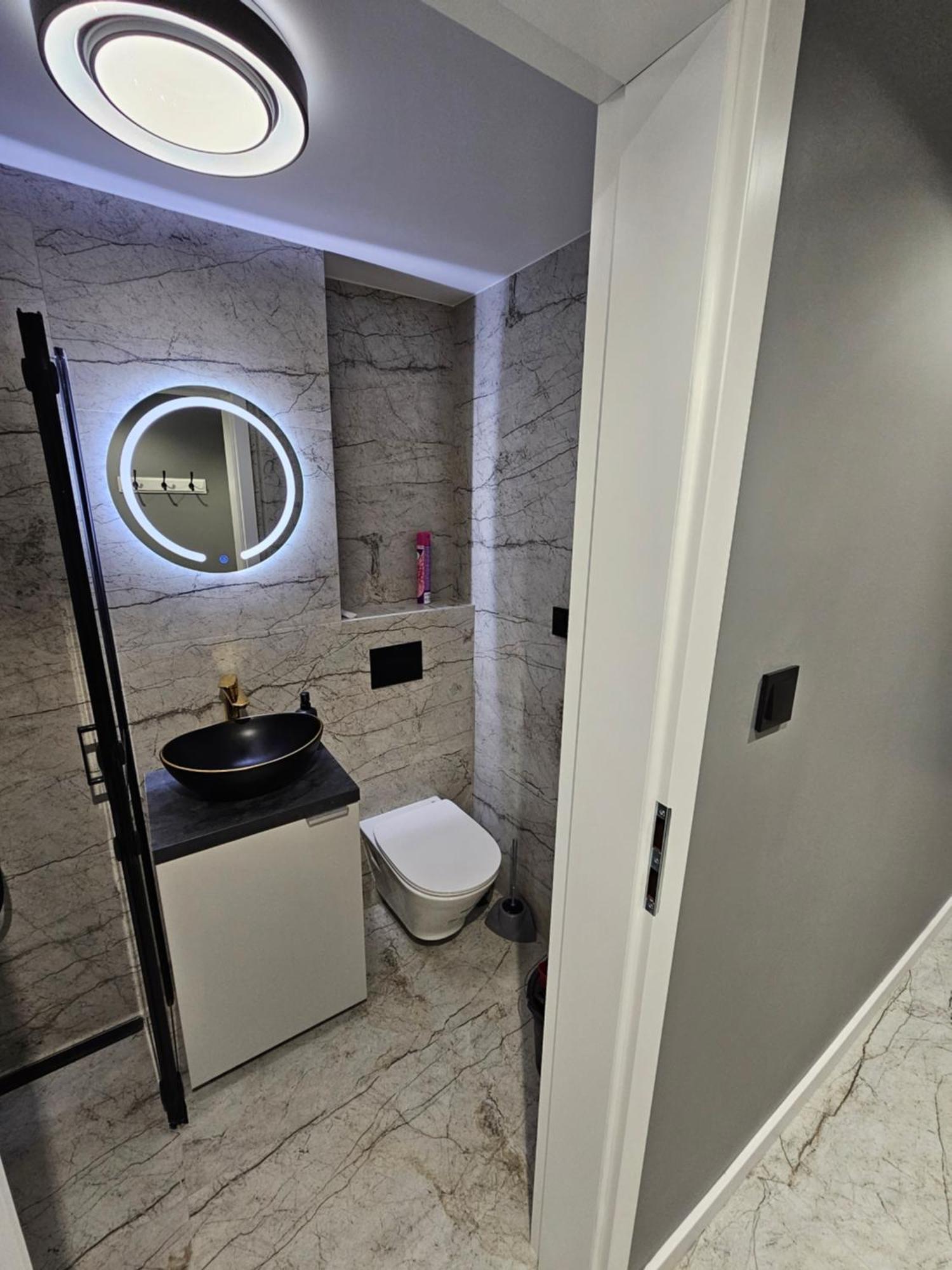 Apartament Z Jacuzzi Klimatyzacja Prywatny Parking Radom Exterior photo